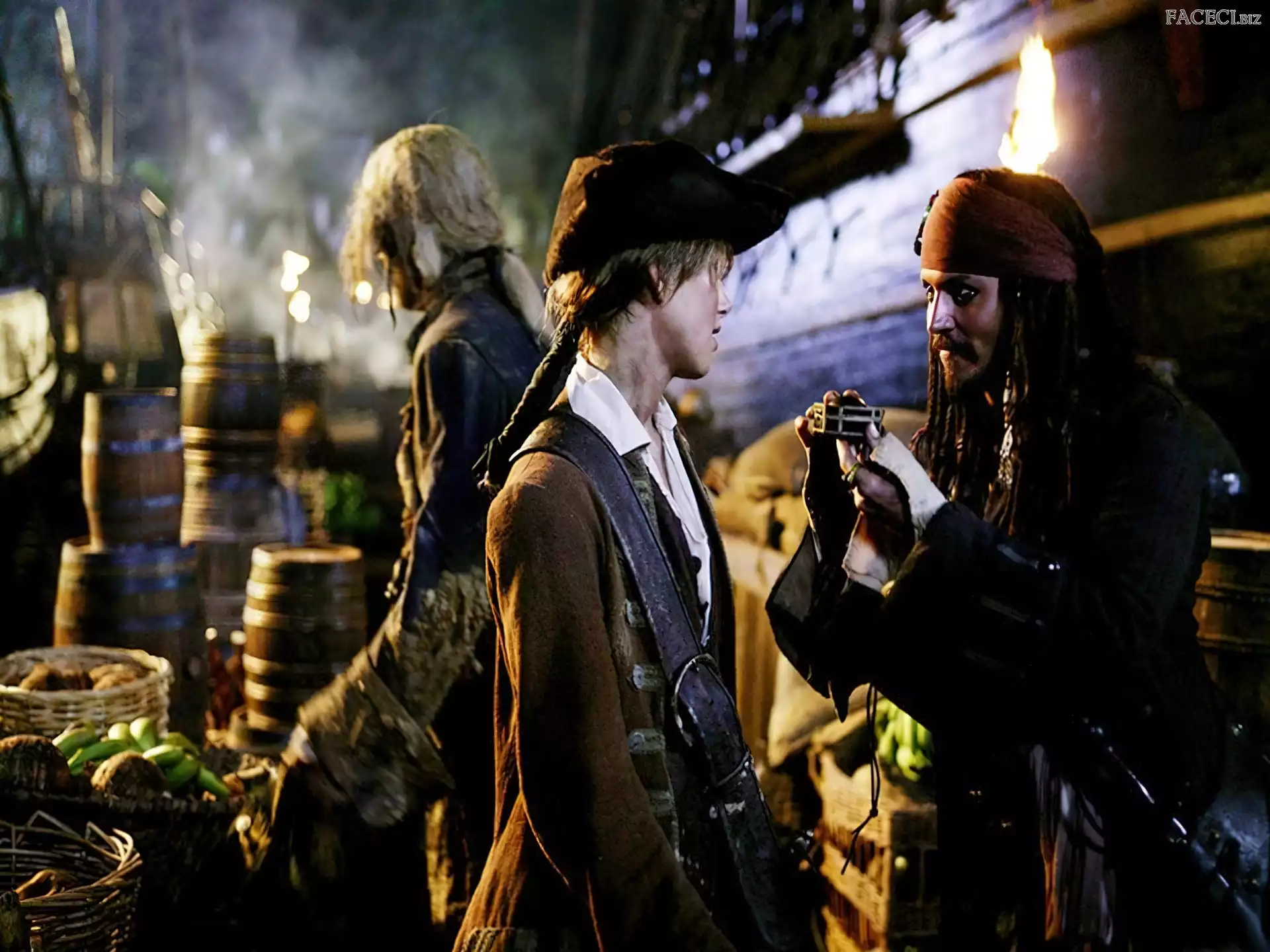 Johnny Depp, beczki, piraci_z_karaibow_2, chłopiec