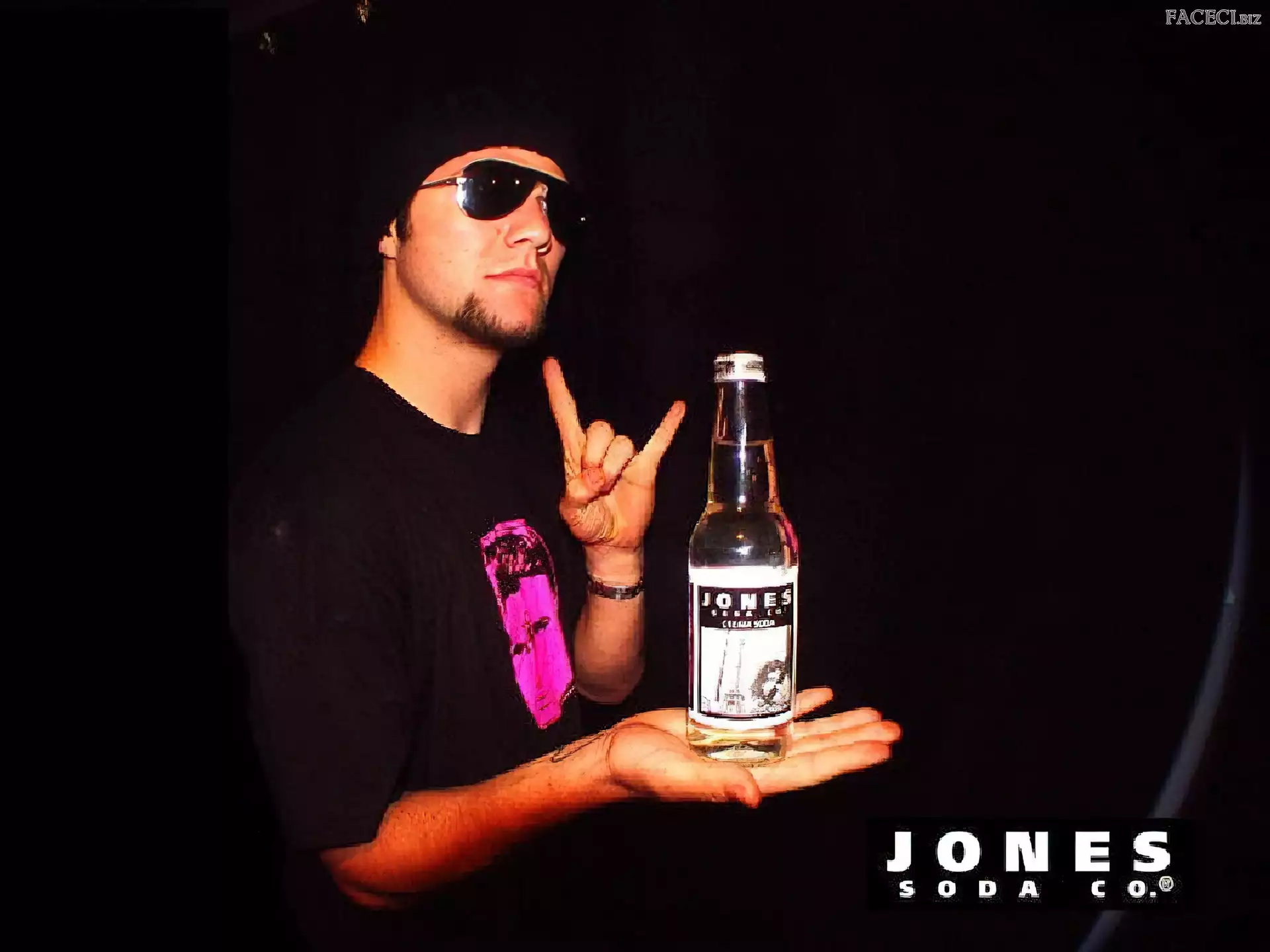 okulary, Bam Margera, butelka