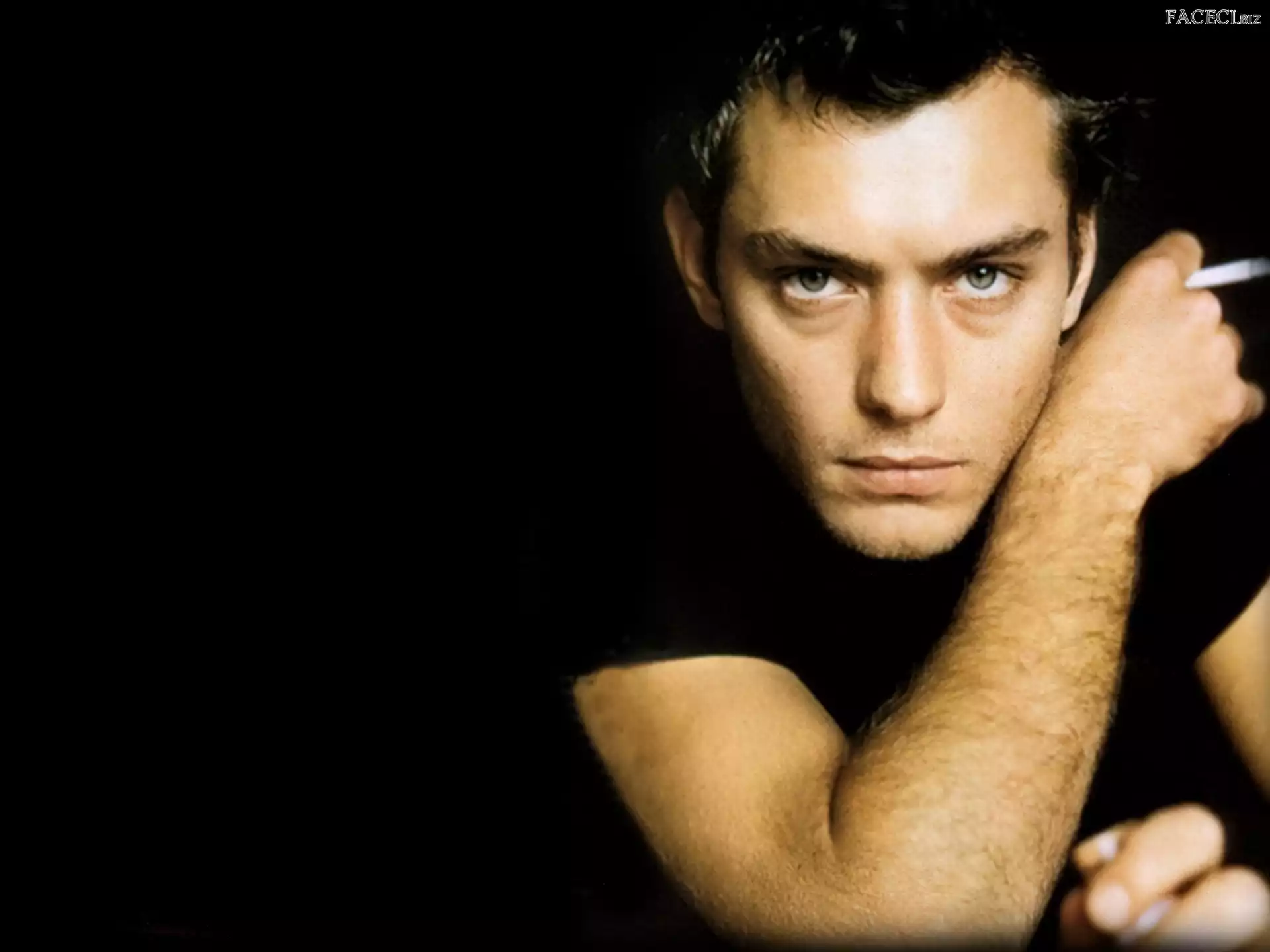 ręka, Jude Law, twarz